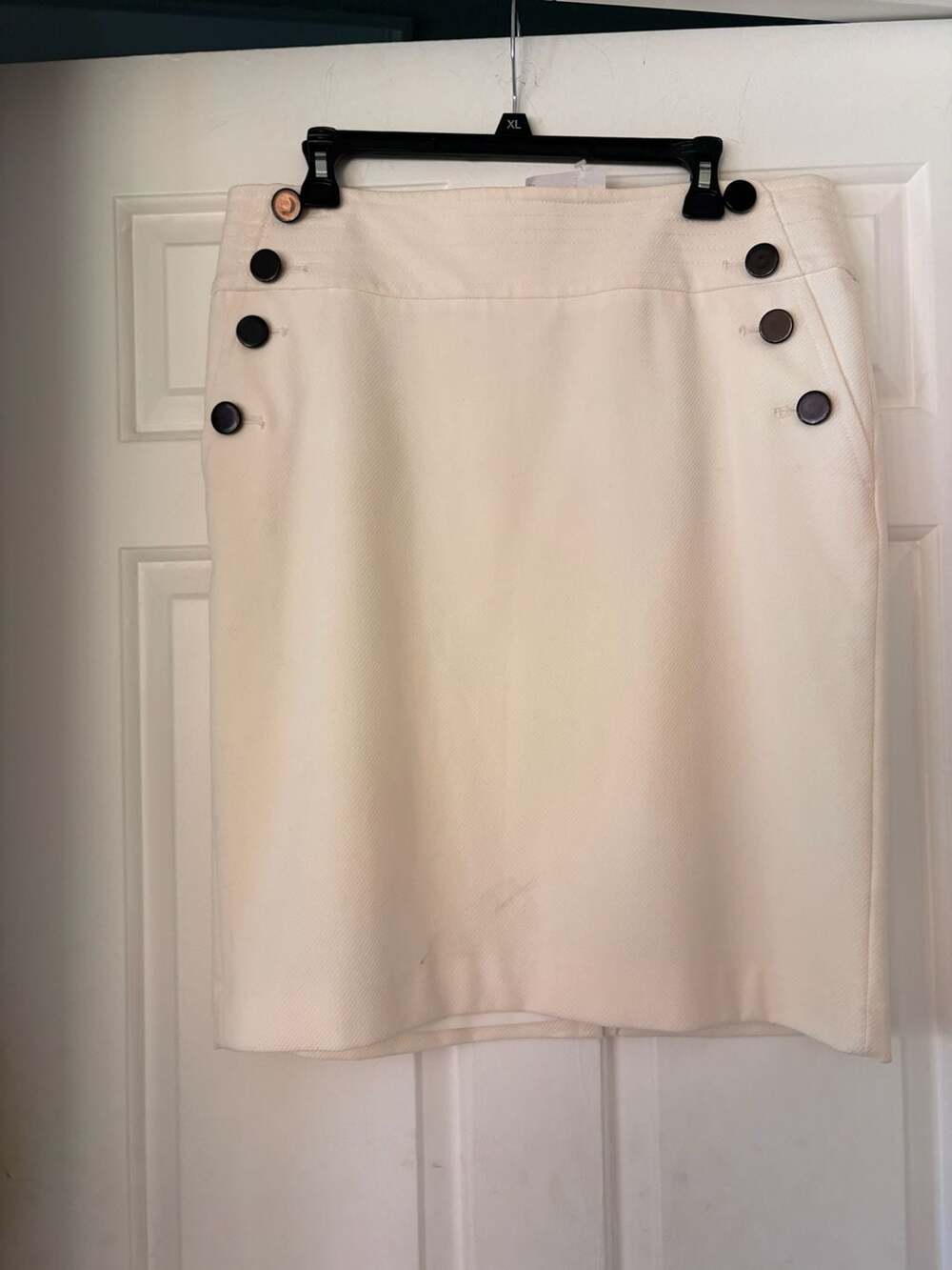 LOFT Ann Taylor Off White Textured Double-Button Pencil Skirt Size 12